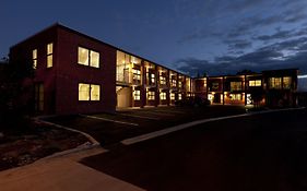 850 Cameron Motel